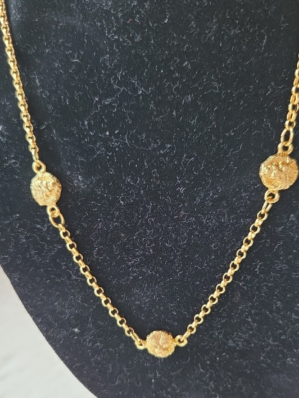 Chanel Coco Mark 3277/Lion Head Gold Chain Necklace - Women Jewelry